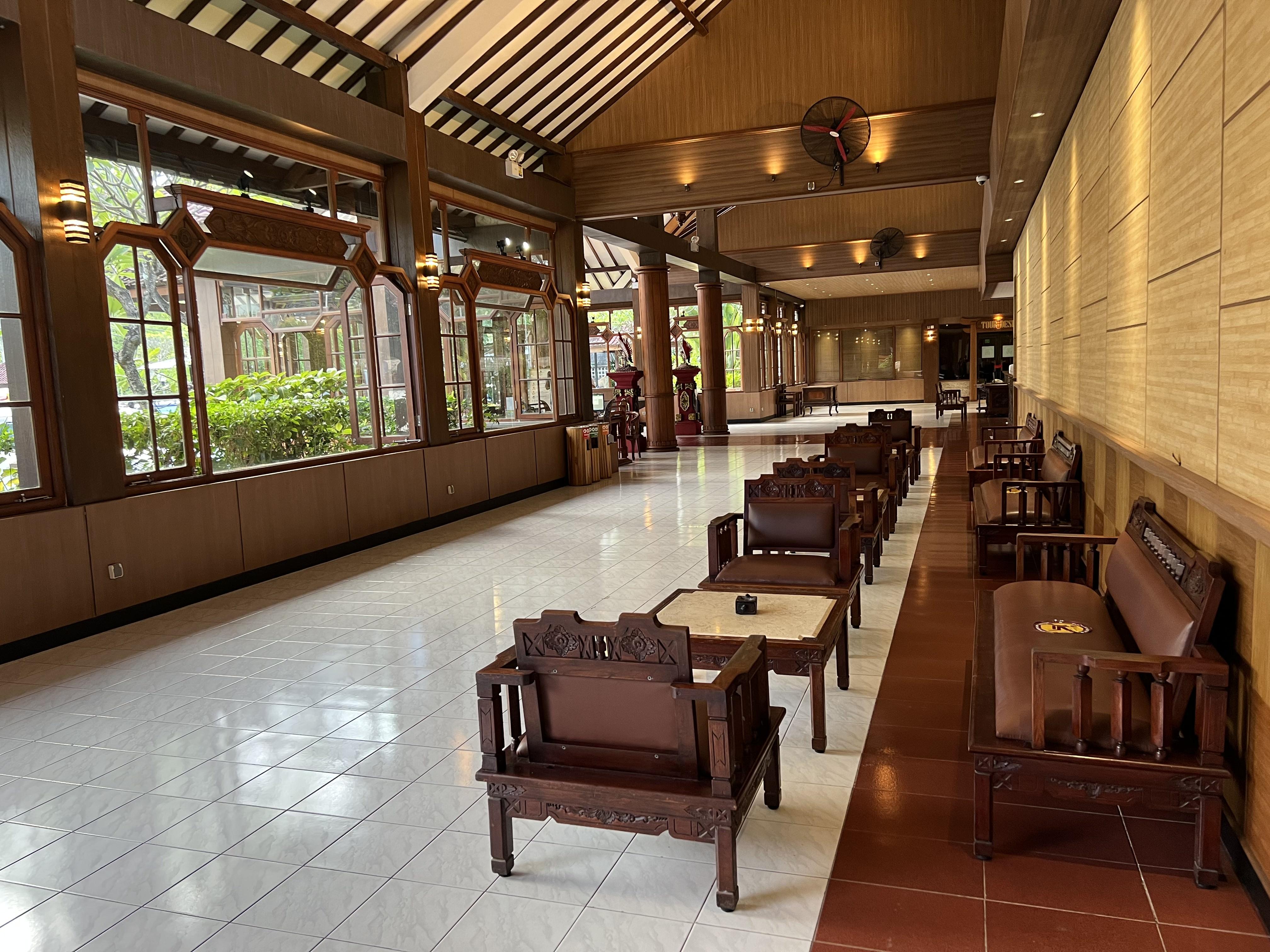 Grand Istana Rama Hotel Kuta Lombok Exterior foto