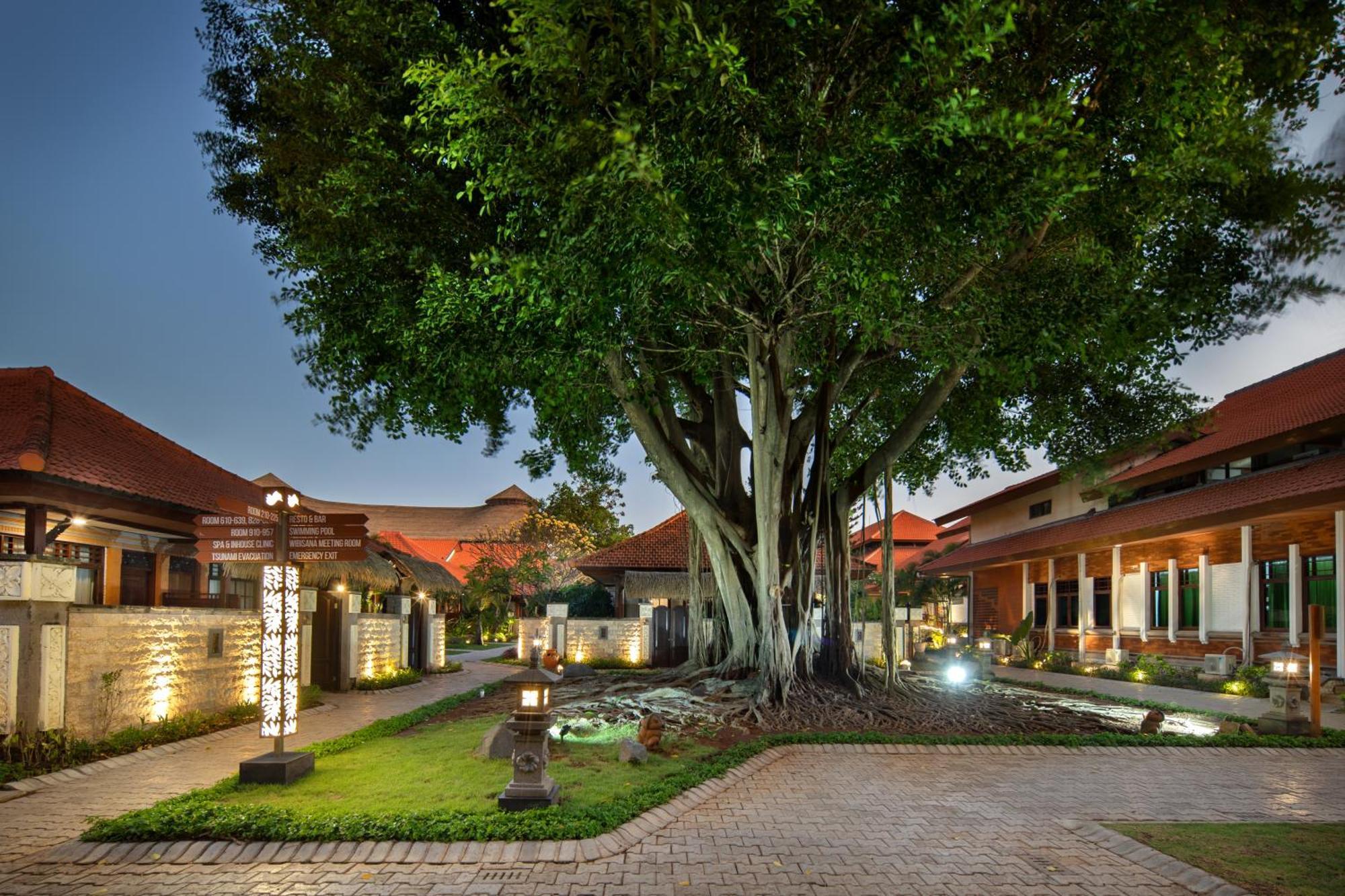 Grand Istana Rama Hotel Kuta Lombok Exterior foto