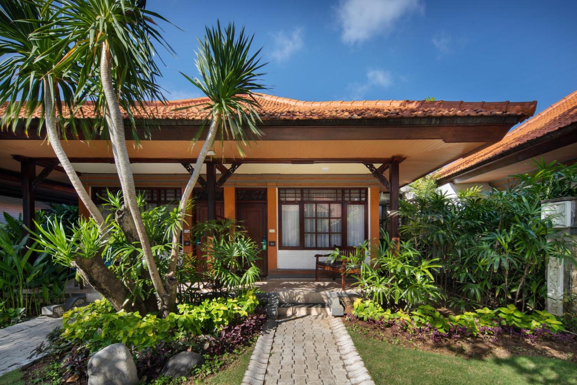 Grand Istana Rama Hotel Kuta Lombok Exterior foto