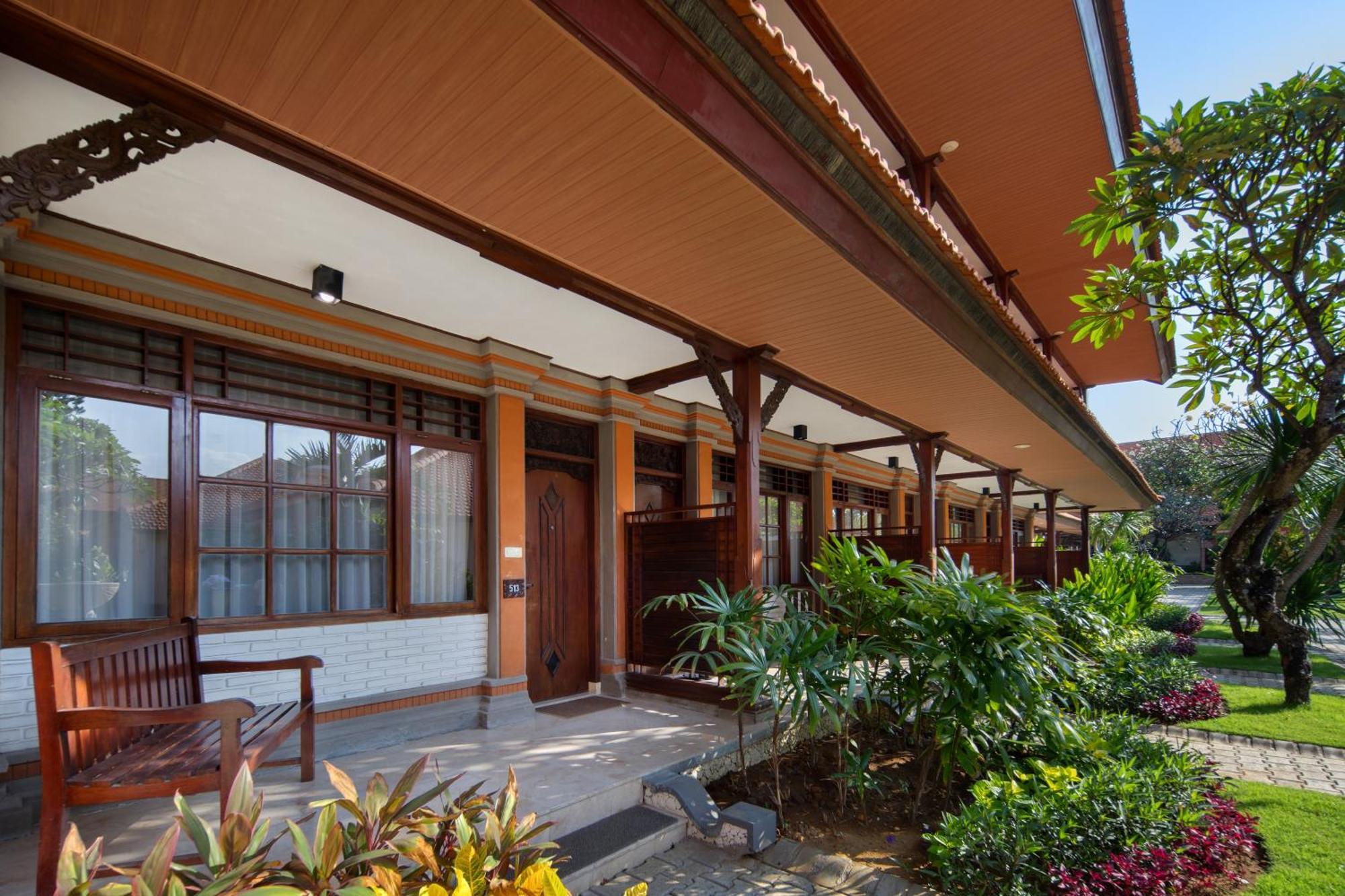 Grand Istana Rama Hotel Kuta Lombok Exterior foto
